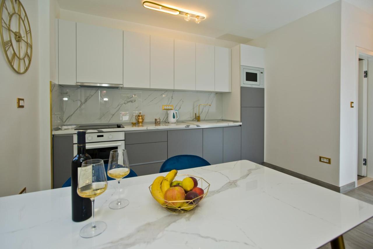 Luxury Apartment Veronika Hvar Town Exterior photo